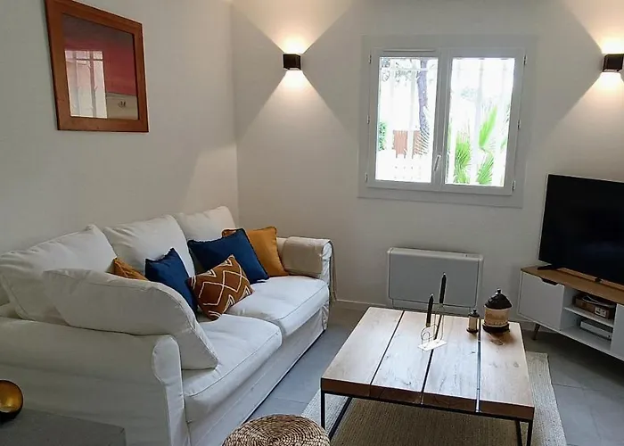 Belle Maison Mitoyenne De Standing Villa Fréjus