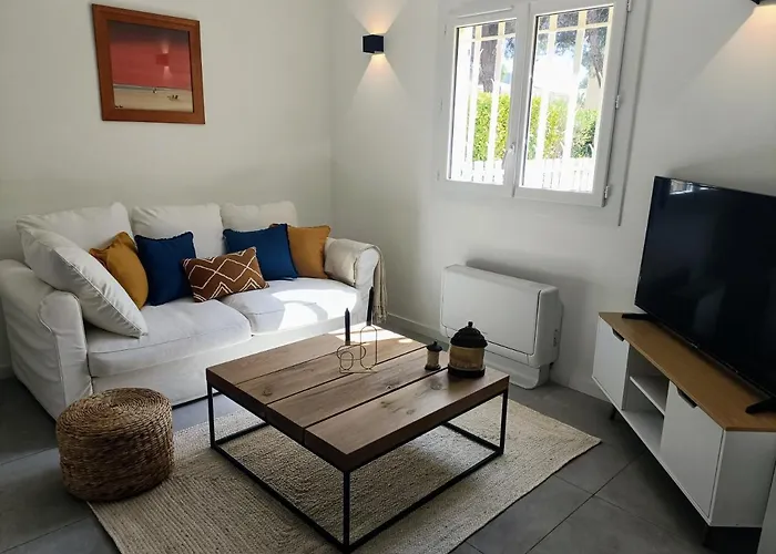 Belle Maison Mitoyenne De Standing Villa Fréjus